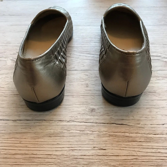 Trotters Vintage Liz Pewter Woven Leather Comfort Slip On Flats Loafers  7N - Picture 5 of 7